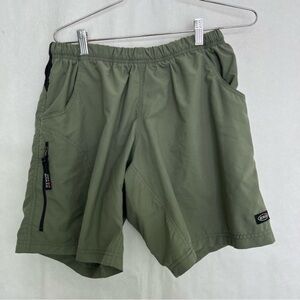 Borah padded cycling skort in a size large